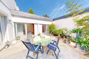 Lichtdurchfluteter Bungalow mit Atriumhof in Rheinnähe – nahe UN Campus und International School – Die vollständige Adresse der Immobilie erhältst du vom Anbieter., 53179 Mehlem, Bonn – Vorschaubild 10
