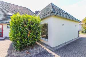 Attraktive Maisonette-Wohnung mit eigenem Zugang und Garten in beliebter Lage Wolfsburgs – Die vollständige Adresse der Immobilie erhältst du vom Anbieter., 38446 Neindorf, Wolfsburg – Vorschaubild 3
