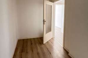 Charmante 3,5-Raumdachgeschosswohnung in Magdeburg mit Balkon – Wilhelm-Kobelt-Straße 25, 39108 Stadtfeld Ost, Magdeburg – Vorschaubild 9