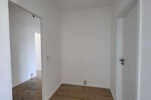 *Großzügiges Wohnglück*  6 Raumwohnung + Einbauküche + 2 Bäder + 2 Balkone! – Hans-Grade-Straße 95, 39130 Neu Olvenstedt, Magdeburg – Vorschaubild 11