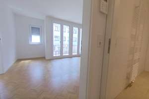 Lebendiges Stadtleben: 2-Zimmer-Wohnung im Katharinenviertel