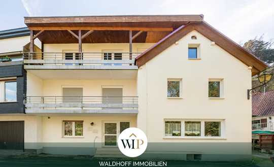 EFH in Waldrandlage, 8 Zimmern, Terrasse und Garage