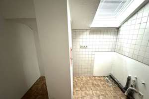 sofort bezugsfrei: 3-Familien-Haus in Esslingen-Sulzgries – Die vollständige Adresse der Immobilie erhältst du vom Anbieter., 73733 Sulzgries, Esslingen am Neckar – Vorschaubild 35