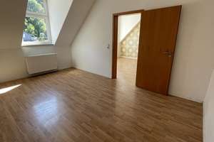   Helle 4-Zimmer-DGWohnung mit Terrasse in ruhiger Lage – Hirschstraße 43, 42285 Barmen, Wuppertal – Vorschaubild 9