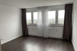 3-Zi.-Wohnung mit Balkon, Nolte EBK, TG Stellplatz in Neu-Ulm (vollständig renoviert) – Breslauer Straße 10, 89231 Neu-Ulm – Vorschaubild 13