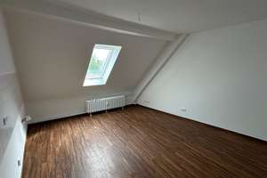 Gepflegte Dachgeschosswohnung in Gelsenkirchen Feldmark – Boniverstraße 6, 45883 Feldmark, Gelsenkirchen – Vorschaubild 6