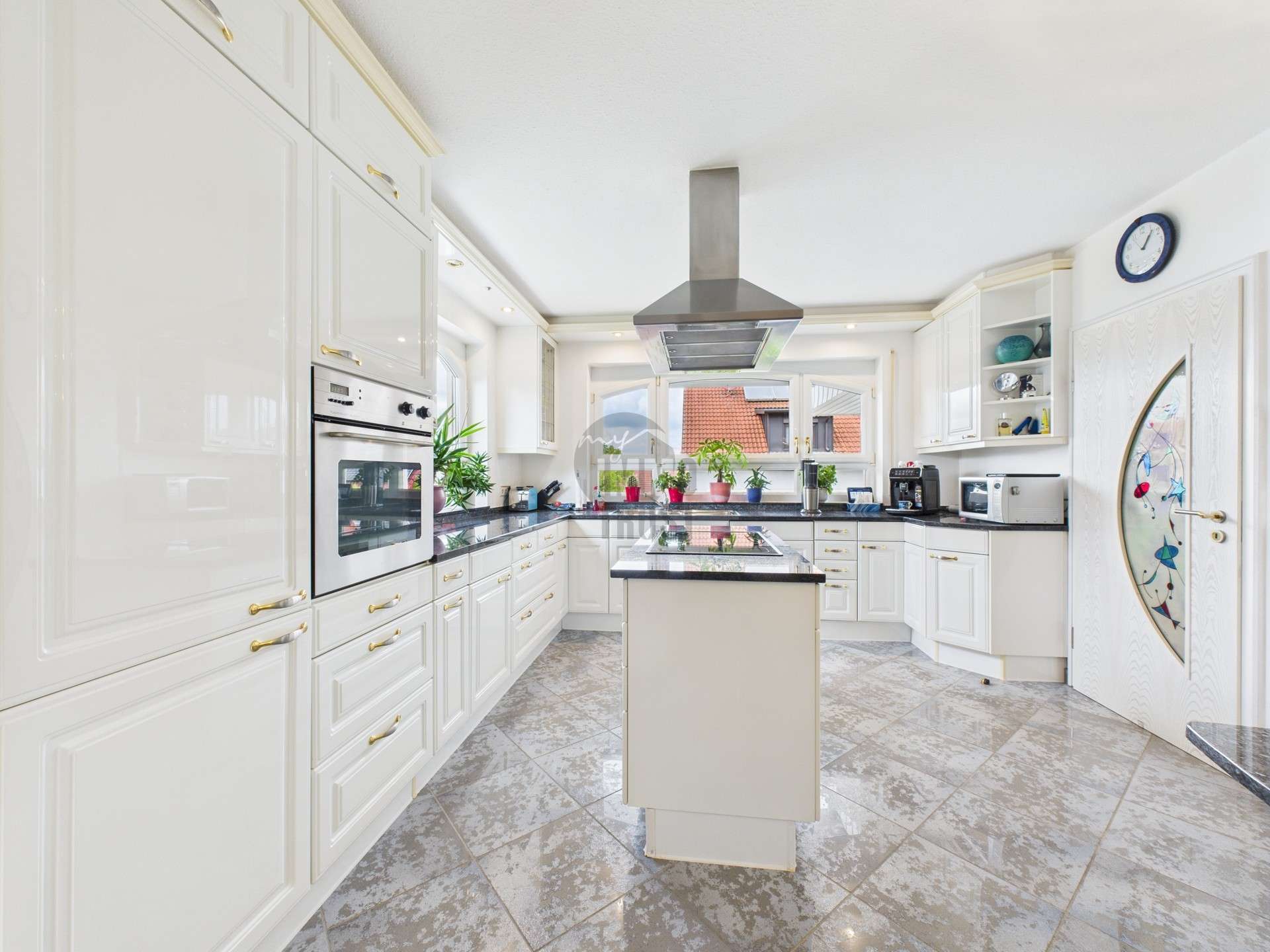 Immobilie in Lehrensteinsfeld - REPRÄSENTATIV & HOCHWERTIG – EIN HAUS, DAS SICH VON DER MASSE ABHEBT - Bild 4