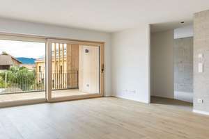 Bezugsfertig: Alpenblick inklusive – Großzügige 3-Zimmer Wohnung mit umlaufenden Balkon | KfW40