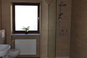 Optimal für Firmen - geräumiger Bungalow – Die vollständige Adresse der Immobilie erhältst du vom Anbieter., 85462 Eitting – Vorschaubild 6