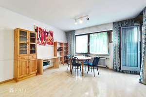 Bezugsfrei: Helles City-Apartment mit Balkon, EBK & Aufzug in Top-Lage – Die vollständige Adresse der Immobilie erhältst du vom Anbieter., 40215 Friedrichstadt, Düsseldorf – Vorschaubild 2