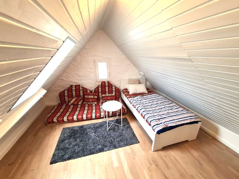 z.B. Gästeübernachtungszimmer