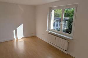 Plauen - sofort frei: 2-Zi.-Wohnung - frisch renoviert