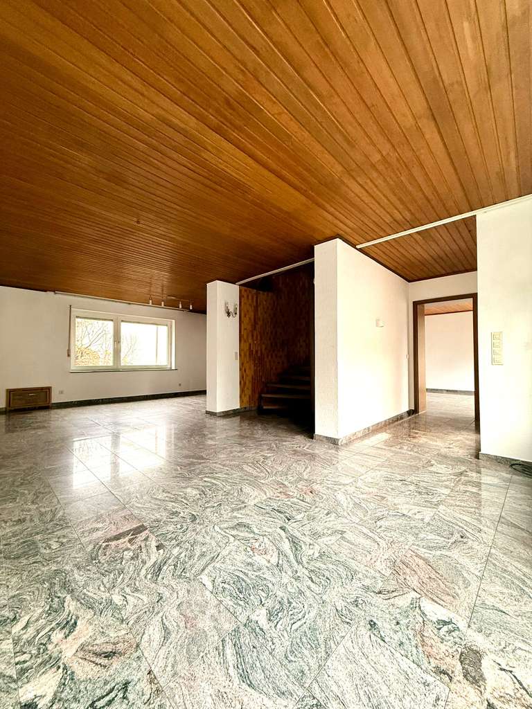 Immobilie in Wachtberg - Raumwunder mit Potential! - Bild 3