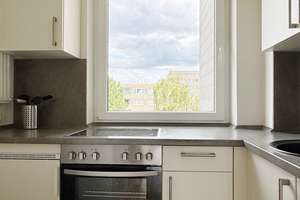 Attraktive 2-Zimmer-Eigentumswohnung in Hamburg-Bramfeld mit Balkon, Stellplatz & Aufzug! – Bengelsdorfstraße 32, 22179 Bramfeld, Hamburg – Vorschaubild 9