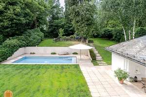 Pool-Villa auf Premium Grundstück mit gepflegten Garten mit viel Privatsphäre – Die vollständige Adresse der Immobilie erhältst du vom Anbieter., 61462 Königstein im Taunus – Vorschaubild 7