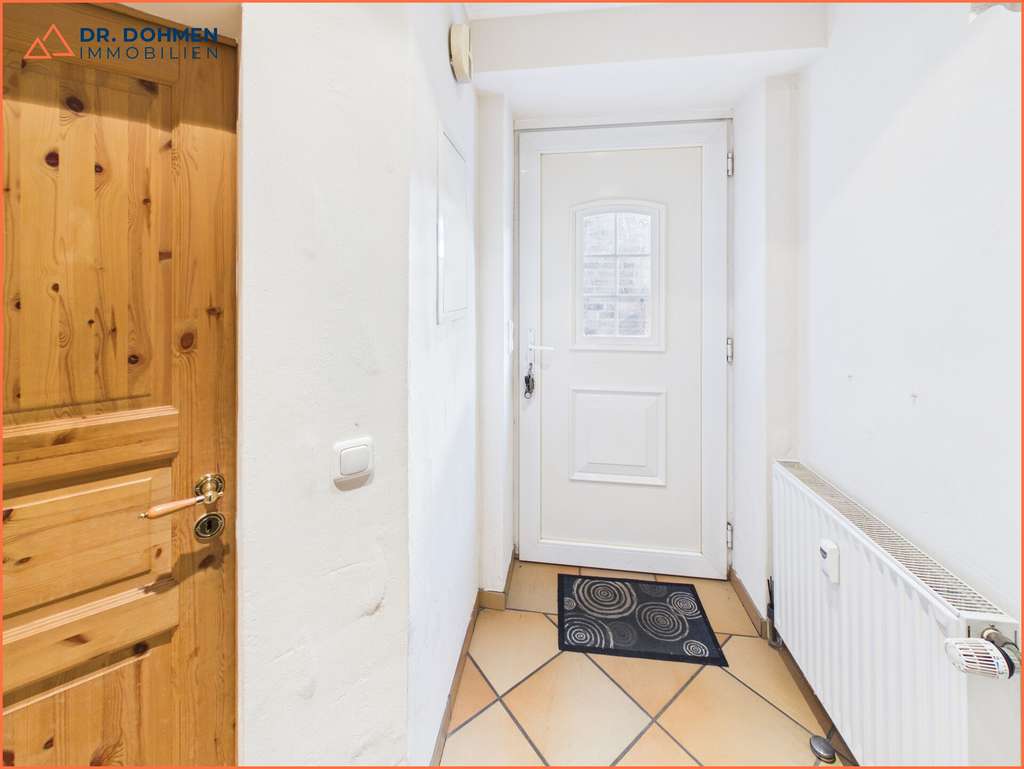 Immobilie in Heinsberg - Attraktives Immobilienensemble in Aphoven: Zwei Zweifamilienhäuser mit viel Potenzial - Bild 3