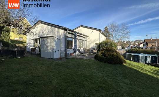 Attraktives Einfamilienhaus mit ca. 130 m² Gasamtfläche und viel Privatsphäre