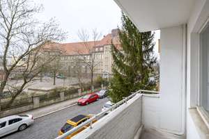Kleines Investment im Herzen von Steglitz – 1-Zimmer -Wohnung mit Südbalkon- vermietet!