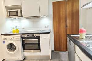 Süd-Balkon, Aufzug, Badewanne - modernisiert, barrierefrei und bezugsfertig – Die vollständige Adresse der Immobilie erhältst du vom Anbieter., 40479 Pempelfort, Düsseldorf – Vorschaubild 8