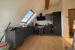 Lichtdurchflutete Dachgeschosswohnung mit Charme, Weitblick und hohem Wohnkomfort – Die vollständige Adresse der Immobilie erhältst du vom Anbieter., 51373 Wiesdorf, Leverkusen – Vorschaubild 3