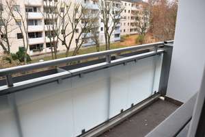 Stilvolle, modernisierte 2-Zimmer-Wohnung mit Balkon und EBK in Mainz – Laubenheimer Straße 33a, 55130 Weisenau, Mainz – Vorschaubild 8