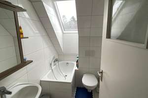 Helle  2-Zimmer DG Wohnung in ruhiger Gegend von Ahlem – Ernst-Bähre-Str 3, 30453 Ahlem, Hannover – Vorschaubild 3