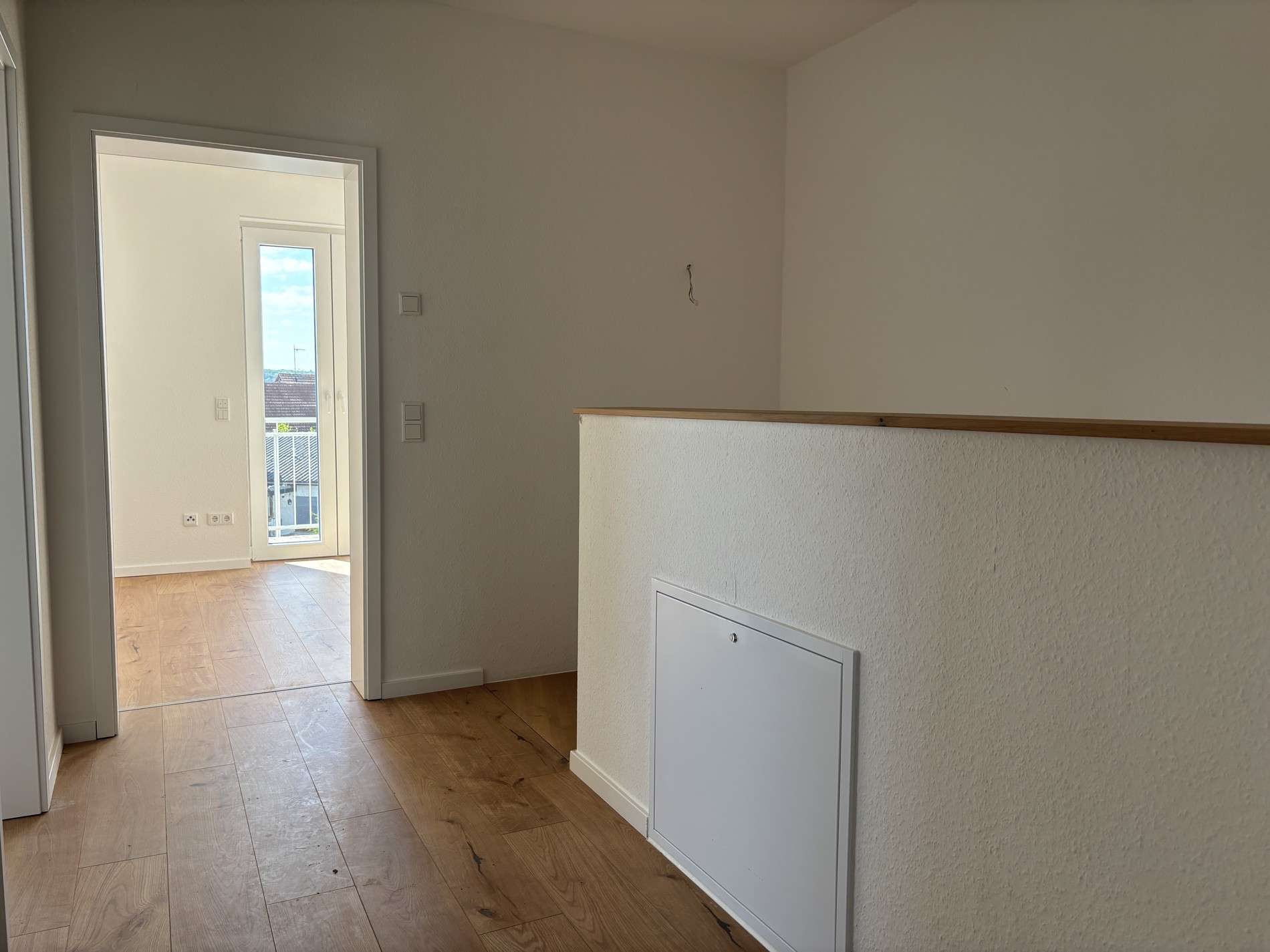 Immobilie in Weimar (Lahn) - Doppelhaushälfte mit Wohlfühlfaktor in Weimar-Niederwalgern! - Bild 1