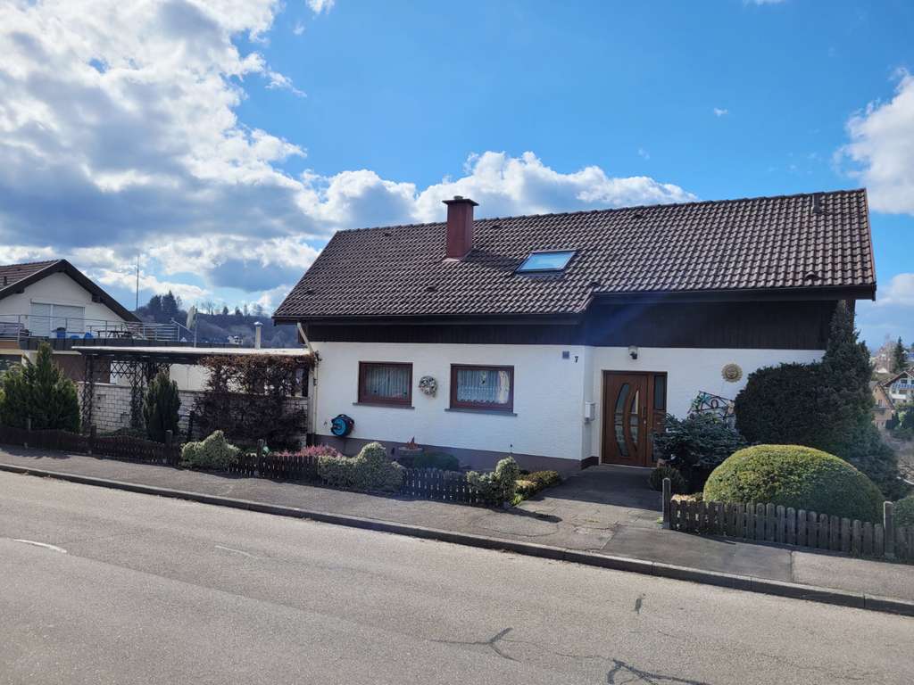 Immobilie in Glatten - Sonnige Lage in Glatten mit Terrasse und Garagen - Bild 0