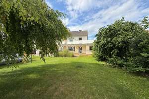 Reihenendhaus mit einzigartigem Garten in Feldrandlage