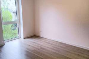 sanierte 2-Zimmwerwohnung mit *Balkon* – Kampstraße 15, 46117 Osterfeld-West, Oberhausen – Vorschaubild 2