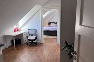 Charmante, großzügige Altbau-Dachgeschosswohnung – Die vollständige Adresse der Immobilie erhältst du vom Anbieter., 65197 Rheingauviertel / Hollerborn, Wiesbaden – Vorschaubild 11
