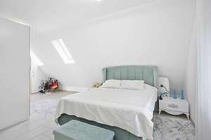 Exklusives Mehrgenerationenhaus in Diedorf – Ruhige Lage & viel Potenzial – Die vollständige Adresse der Immobilie erhältst du vom Anbieter., 86420 Diedorf – Vorschaubild 22