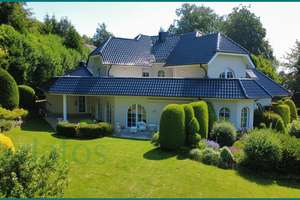 Ein Zuhause der besonderen Art – Großzügige Villa mit Weitblick und Privatsphäre