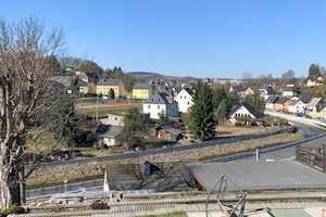 Kapitalanlage im Erzgebirge: Mehrfamilienhaus in Wiesa – Ausbaupotenzial & Eigennutzung möglich – Erzgebirgskreis – Vorschaubild 2