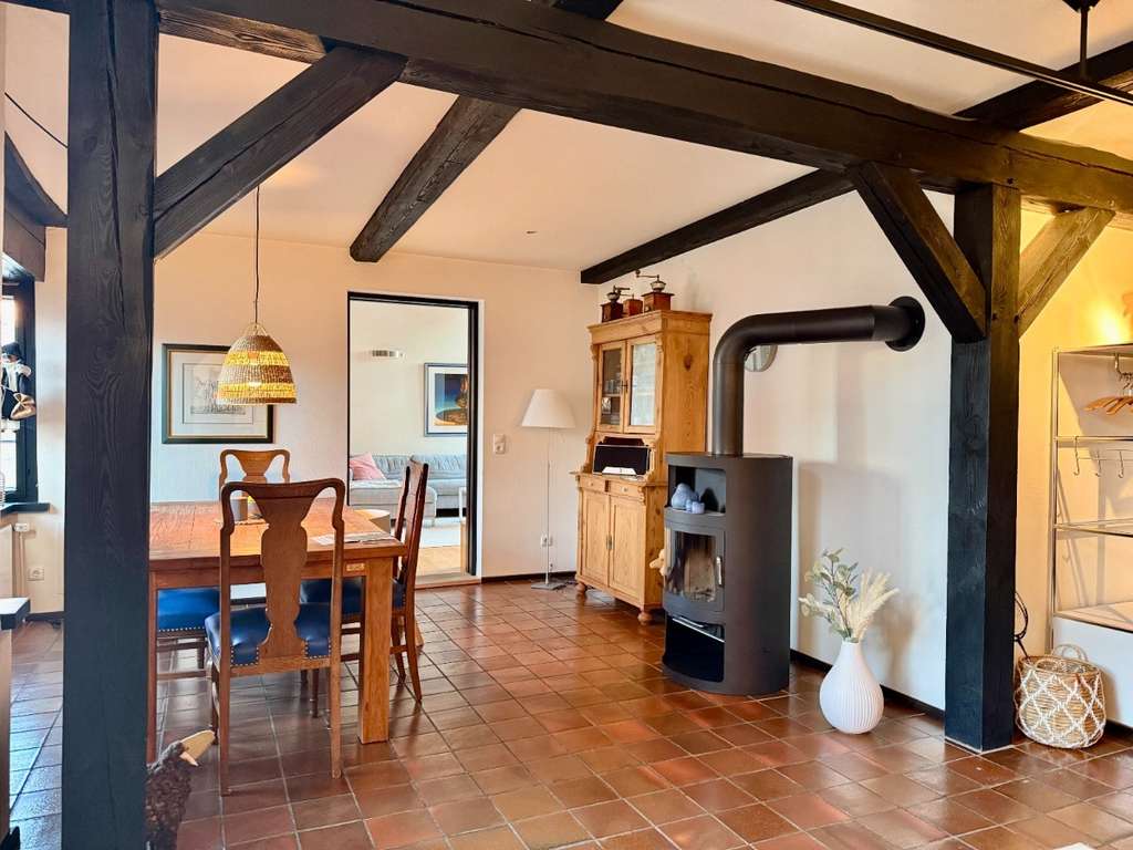 Immobilie in Otterndorf - Einzigartiges Altstadt-Ensemble mit großzügiger Wohnfläche - Bild 3