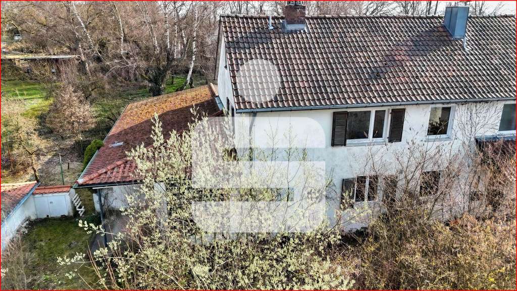 Immobilie in Kulmbach - Charmante Doppelhaushälfte mit Potential  - Bild 0