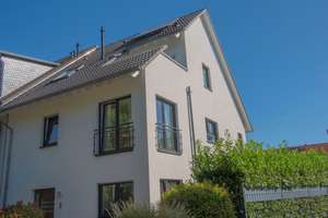 Ein Zuhause mit außergewöhnlichen Möglichkeiten -  stilvolles Zweifamilienhaus in Frankfurt-Harheim – 60437 Harheim, Frankfurt am Main – Vorschaubild 2