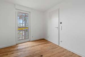 Moderne Architektur trifft Wasserlage: 4 Zimmer, Terrasse und perfekte Infrastruktur – Die vollständige Adresse der Immobilie erhältst du vom Anbieter., 14467 Nördliche Innenstadt, Potsdam – Vorschaubild 15