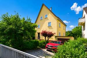 2-Familienhaus mit großem Grundstück und viel Potenzial in Top Lage – Die vollständige Adresse der Immobilie erhältst du vom Anbieter., 70567 Möhringen-Ost, Stuttgart – Vorschaubild 2