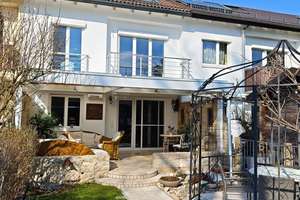 Stilvolles Reihenmittelhaus mit hochwertiger Ausstattung und privatem Wellnessbereich – Die vollständige Adresse der Immobilie erhältst du vom Anbieter., 82223 Eichenau – Vorschaubild 4