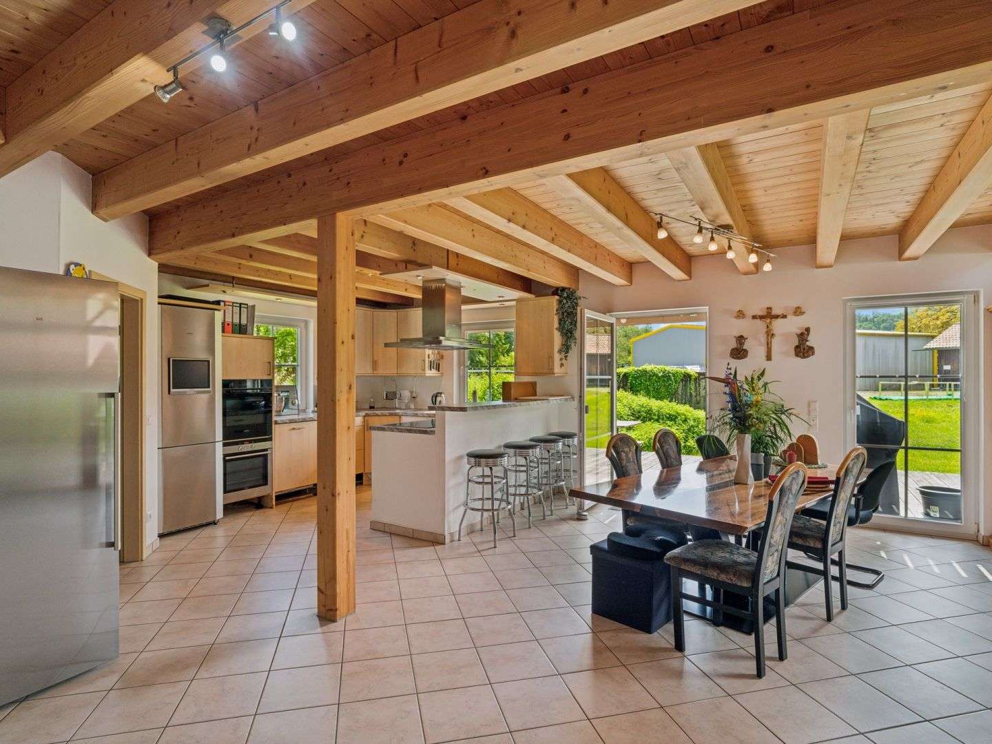 Immobilie in Oberau - Oberau: Großes, aufteilbares Baugrundstück mit modernem Einfamilienhaus  - Bild 3