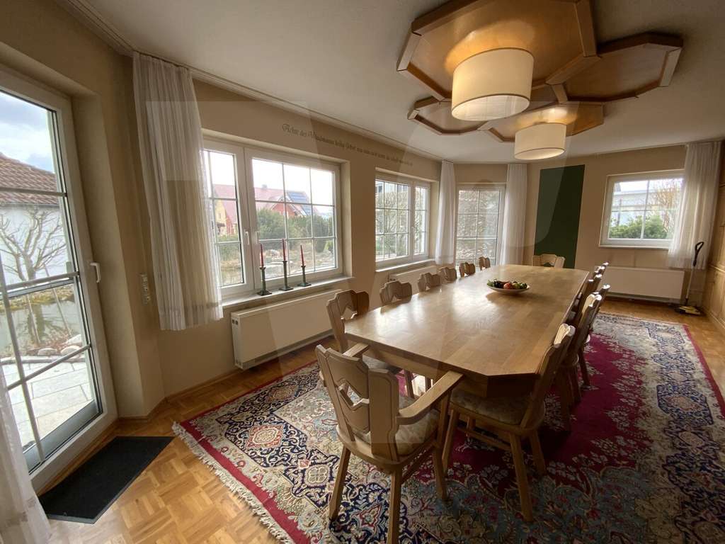 Immobilie in Kirchheim am Ries - Großzügiges Wohnhaus in Dirgenheim - idyllisch leben im ehemaligen Jagdhaus - Bild 1