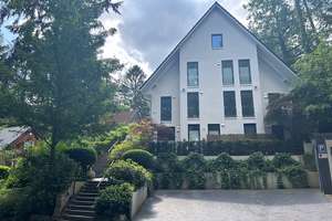 Hochwertige 4-Zimmerwohnung über zwei Etagen  mit 2 Balkonen ab sofort zu vermieten vom privat