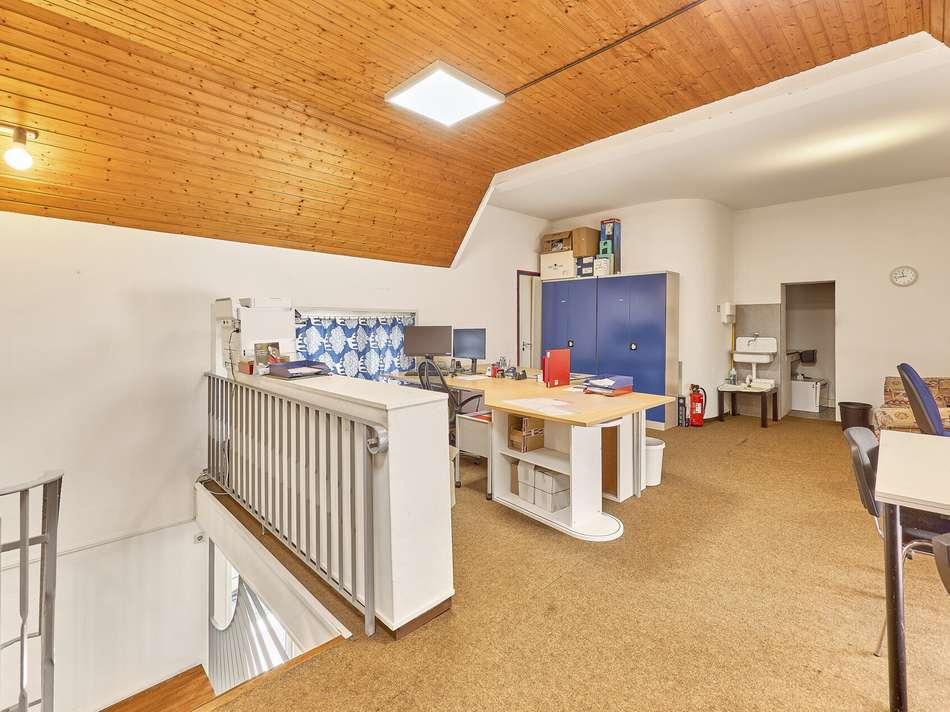 19 Büro Gewerbefläche OG 1.1