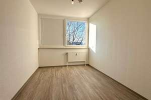 Schöne Wohnung sucht Mieter: geräumige 4-Zimmer-Wohnung – Sonnenscheineck 10, 44287 Aplerbeck (Ortsteil), Dortmund – Vorschaubild 2