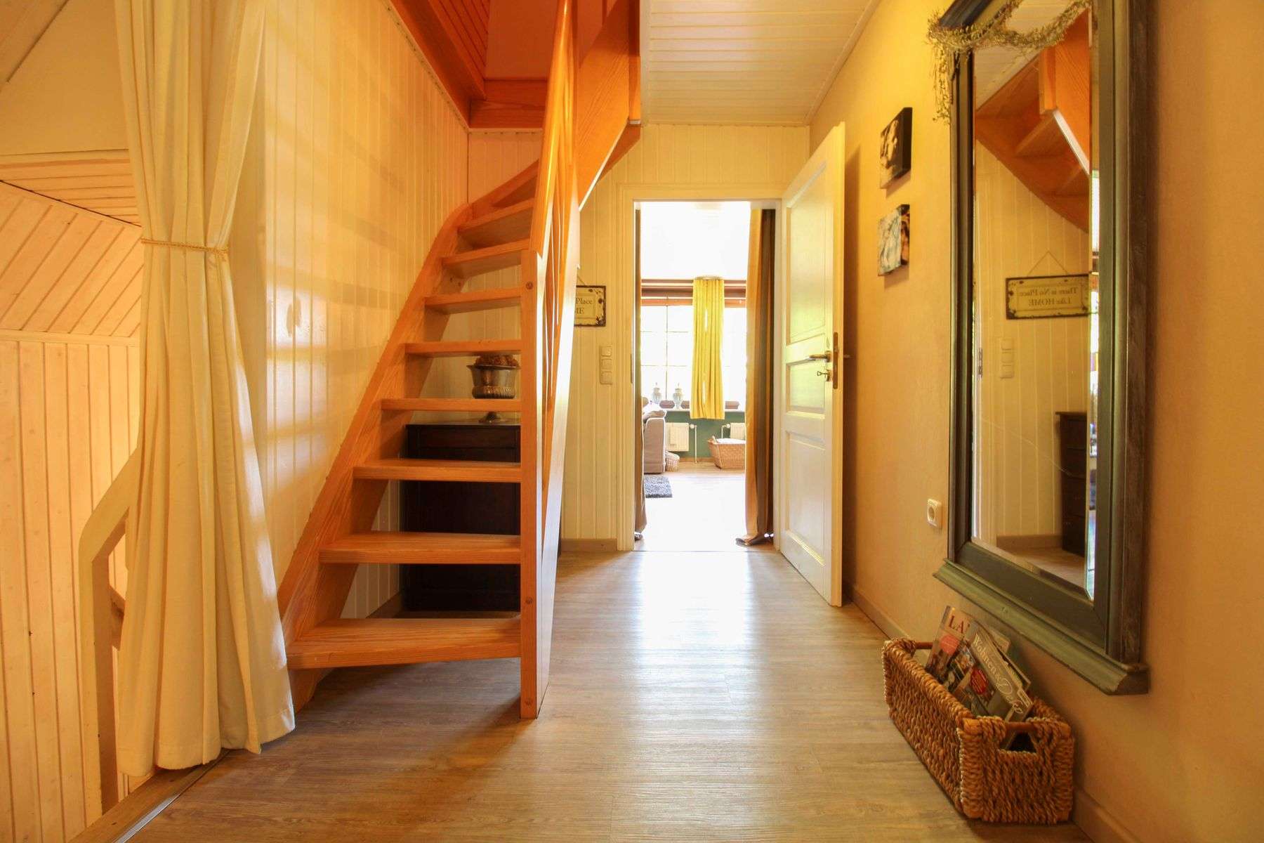 Immobilie in Wischhafen - Reetdachidylle in ruhiger Feldrandlage von Wischhafen - Landhaus mit Ferienwohnung - Bild 6