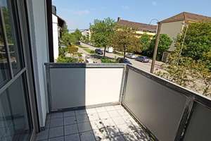 Gepflegte, gut geschnittene , helle 1-Zi.-Whg. mit separater Küche, Wannenbad und Balkon! – Die vollständige Adresse der Immobilie erhältst du vom Anbieter., 80997 Moosach-Bahnhof, München – Vorschaubild 3