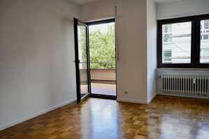 Helle 2-Zimmer-Wohnung mit 2 Balkonen und Echtholzparkett in Stuttgart-Heumaden – Die vollständige Adresse der Immobilie erhältst du vom Anbieter., 70619 Heumaden, Stuttgart – Vorschaubild 4