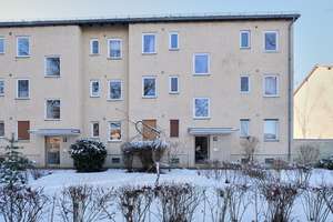 "Sonnige, freie Apartmentwohnung mit Westbalkon und Einbauküche in Nikolassee, bezugsfertig" – Kurstraße 1c, 14129 Nikolassee, Berlin – Vorschaubild 24