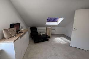 ** 1 von 8 WG-Zimmer ** in einem modernisiertes Reiheneckhaus in Kaufbeuren – Die vollständige Adresse der Immobilie erhältst du vom Anbieter., 87600 Neugablonz, Kaufbeuren – Vorschaubild 2